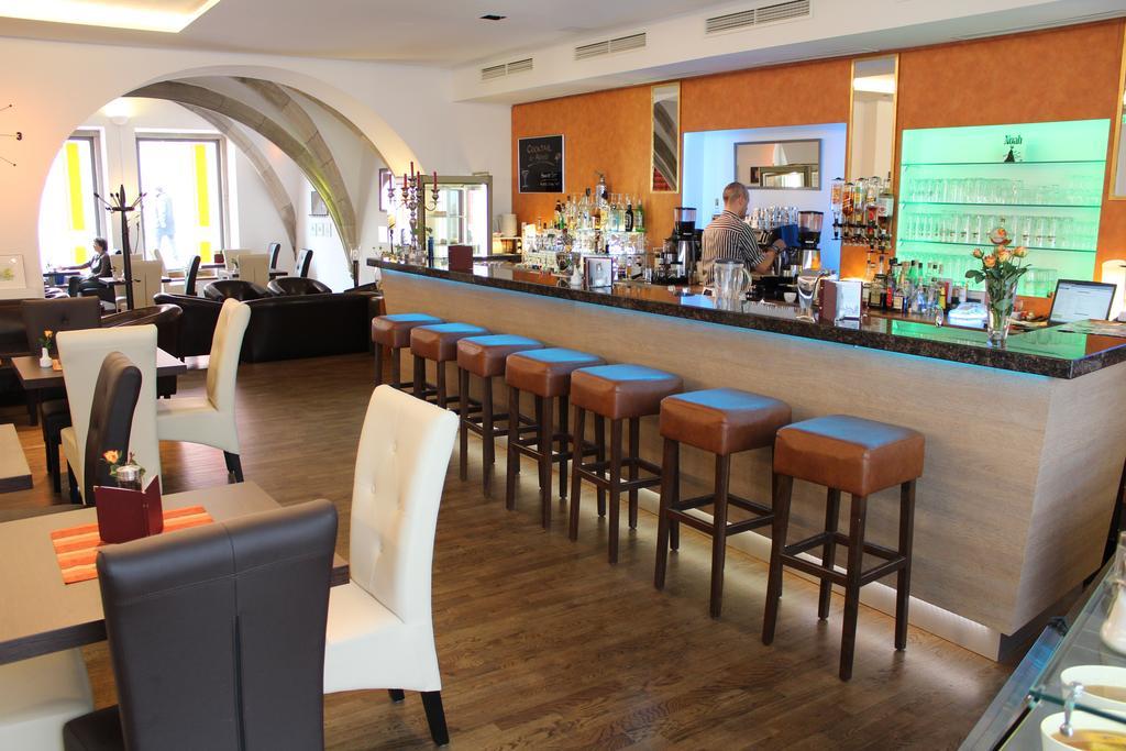 Altstadthotel Arch เรเกนส์บวร์ก ภายนอก รูปภาพ