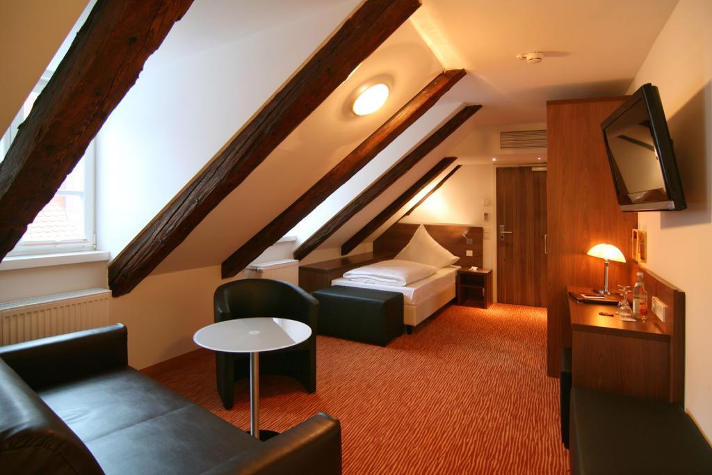 Altstadthotel Arch เรเกนส์บวร์ก ห้อง รูปภาพ